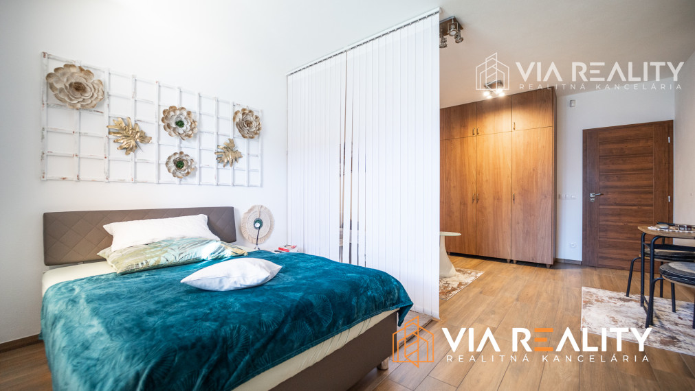 4 izbový rodinný dom, 4x parking, prenájom, Krajná ulica, Stupava