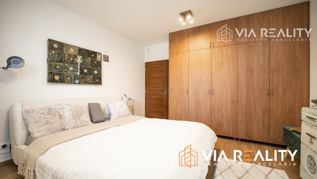 4 izbový rodinný dom, 4x parking, prenájom, Krajná ulica, Stupava