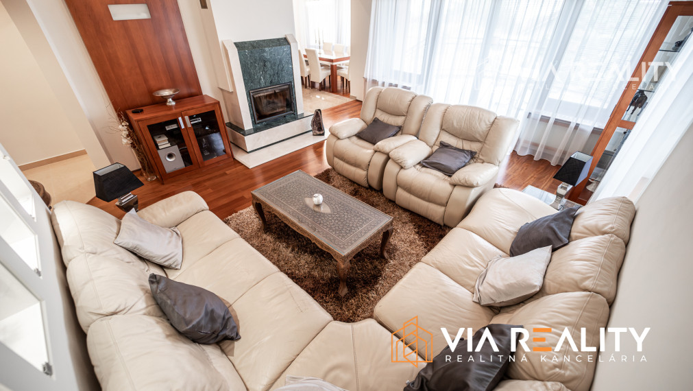 7-izbový rodinný dom, vnútorný bazén, sauna, dvojgaráž, harmonické prostredie, Rača, Bratislava