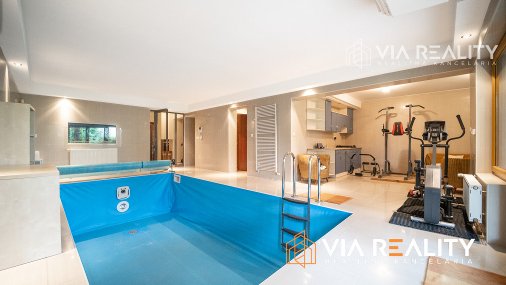 7-izbový rodinný dom, vnútorný bazén, sauna, dvojgaráž, harmonické prostredie, Rača, Bratislava