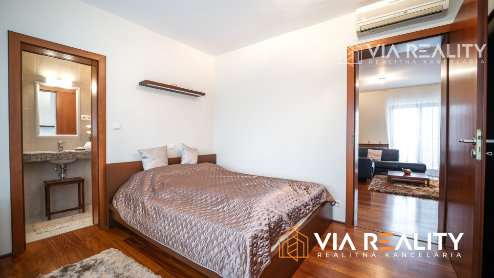 7-izbový rodinný dom, vnútorný bazén, sauna, dvojgaráž, harmonické prostredie, Rača, Bratislava