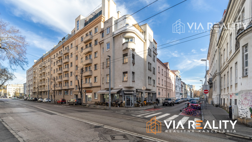 PREDANÉ 3-izbový byt v centre, predaj, Bratislava - Staré Mesto