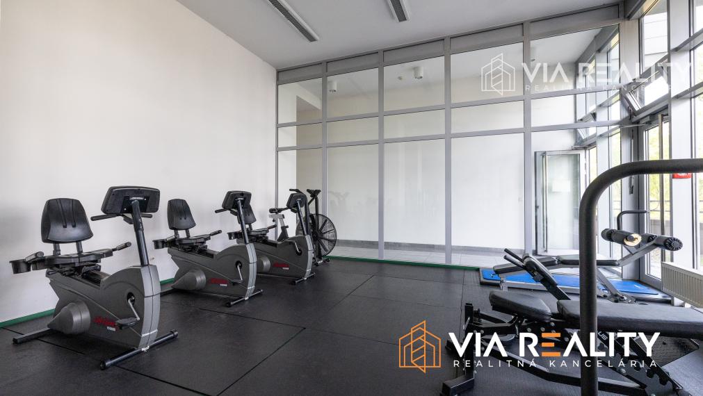 REZERVOVANÉ 2-izbový byt, Tri veže, loggia, parking, predaj, Bratislava - Nové Mesto