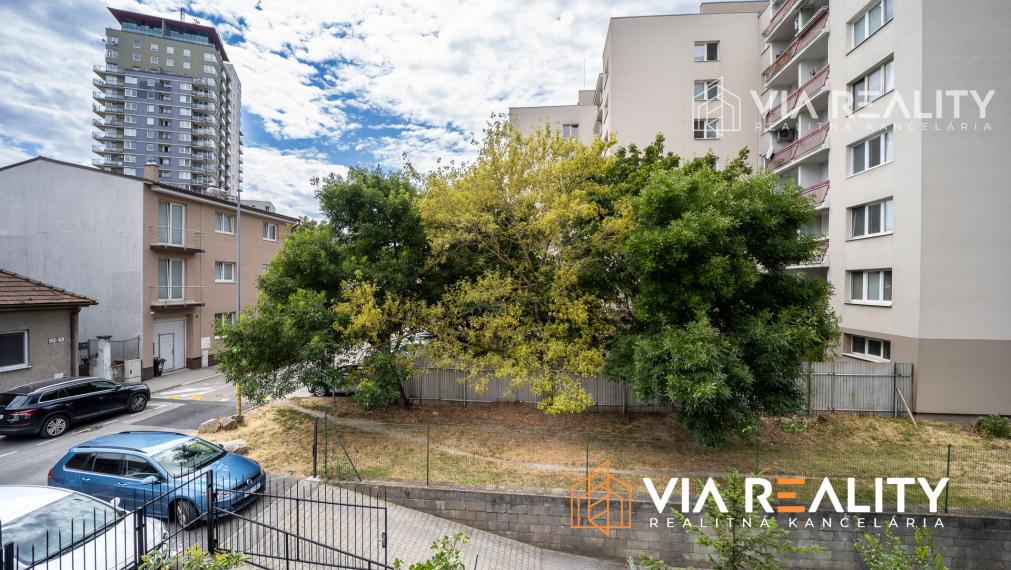 Kancelárie s klimatizáciou, prenájom, Zelinárska, Bratislava - Ružinov