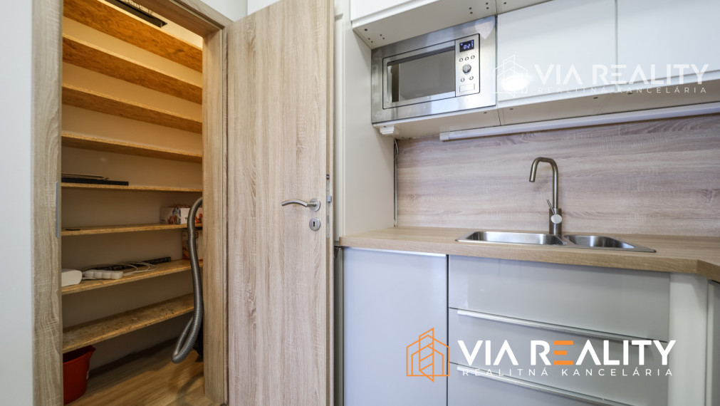 REZERVOVANÉ 2 izbový byt, predaj, garažové státie, klíma, Rustaveliho, Bratislava - Rača