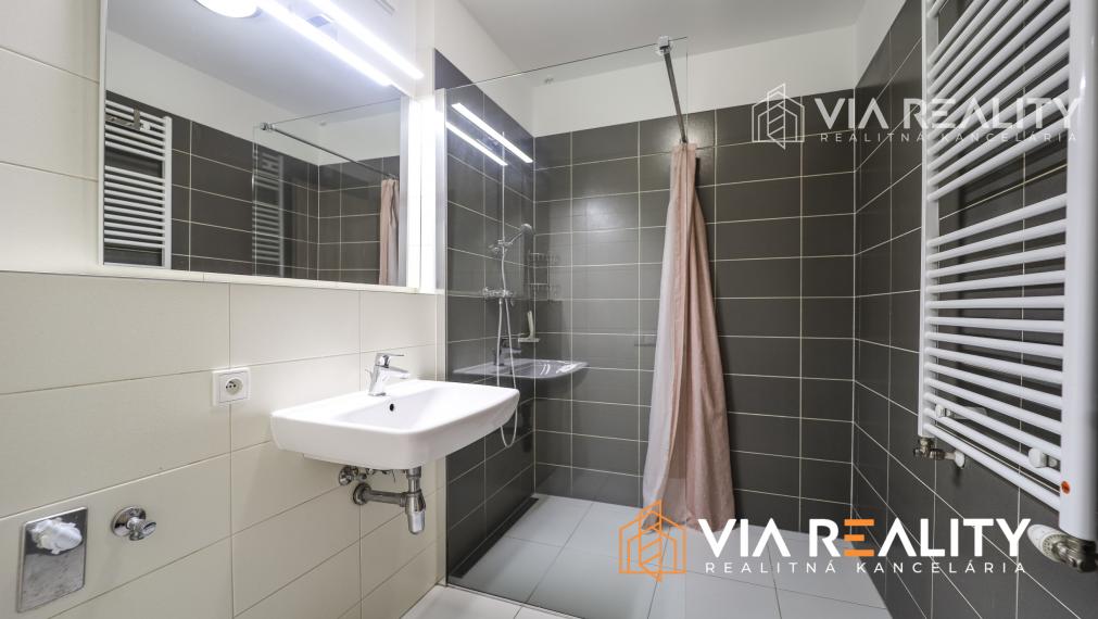 REZERVOVANÉ 2 izbový byt, predaj, garažové státie, klíma, Rustaveliho, Bratislava - Rača