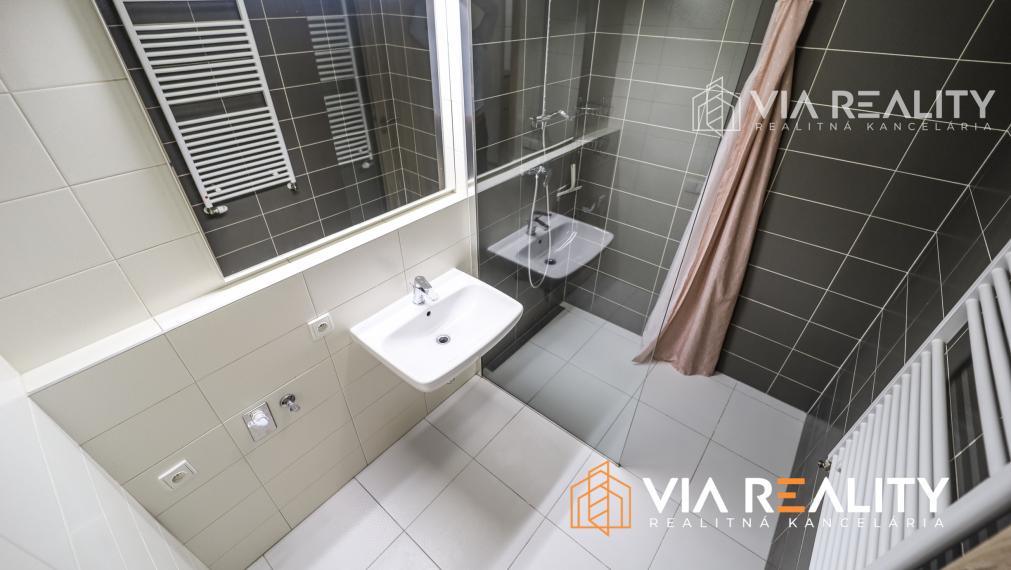 REZERVOVANÉ 2 izbový byt, predaj, garažové státie, klíma, Rustaveliho, Bratislava - Rača