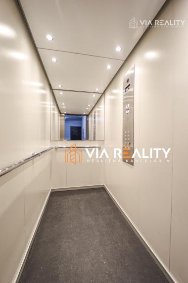 REZERVOVANÉ 2 izbový byt, predaj, garažové státie, klíma, Rustaveliho, Bratislava - Rača