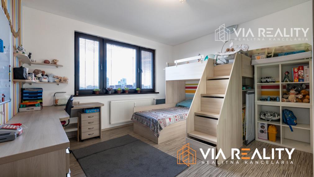 3-izbový byt s loggiou, pivnica, predaj, Ševčenkova ulica, Bratislava - Petržalka