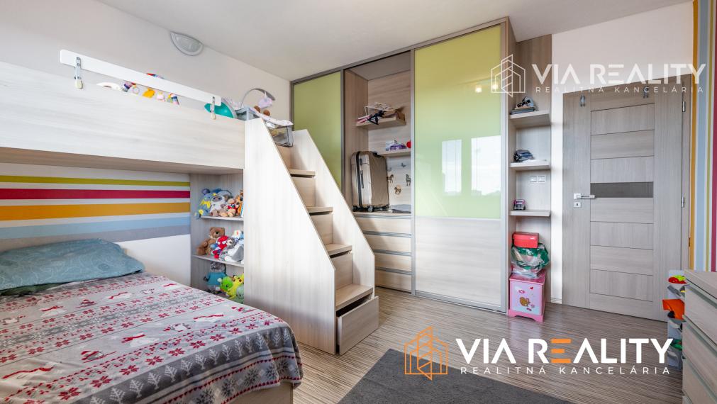 3-izbový byt s loggiou, pivnica, predaj, Ševčenkova ulica, Bratislava - Petržalka