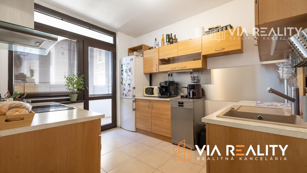 3-izbový byt s loggiou, pivnica, predaj, Ševčenkova ulica, Bratislava - Petržalka