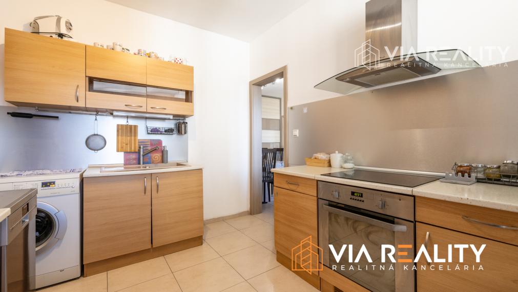 3-izbový byt s loggiou, pivnica, predaj, Ševčenkova ulica, Bratislava - Petržalka