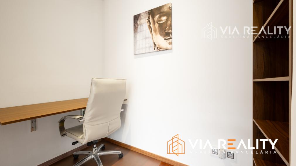 Predaj 2-izbový byt + PARKING – Dunajská, Staré Mesto – Bratislava