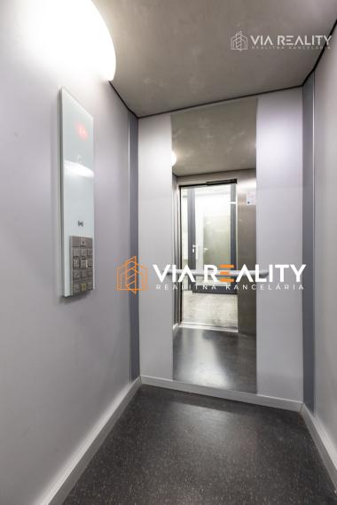 Predaj 2-izbový byt + PARKING – Dunajská, Staré Mesto – Bratislava