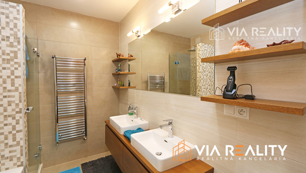 3 izbový PENTHOUSE, 2 x parking, Koliba, terasa, Bratislava-Nové Mesto