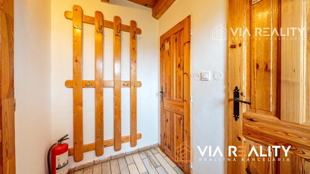 Rekreačný dom s vínnou pivnicou – Stará Hora, Sebechleby