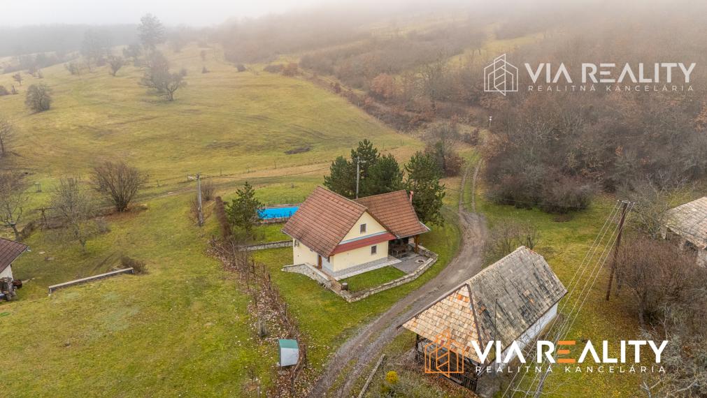 Rekreačný dom s vínnou pivnicou – Stará Hora, Sebechleby