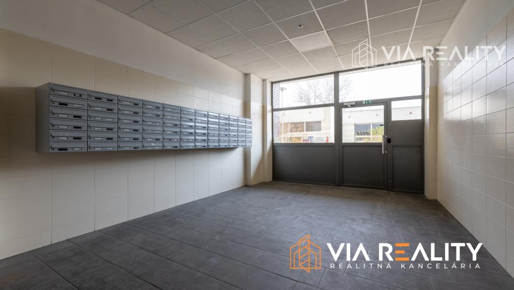 1-izbový byt s pivnicou, predaj, Fedinova, Bratislava - Petržalka