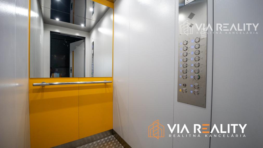 Garsónka s loggiou, prenájom, Blagoevova, Petržalka, Bratislava