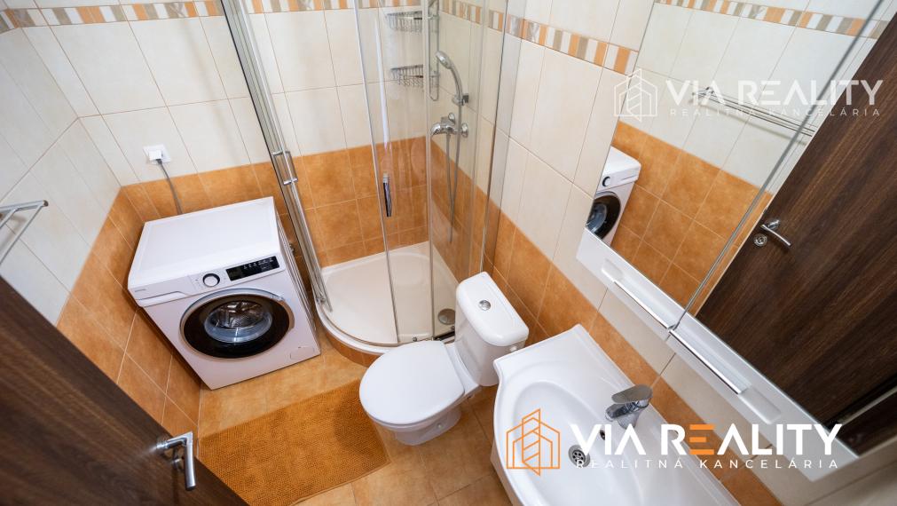 Garsónka s loggiou, prenájom, Blagoevova, Petržalka, Bratislava