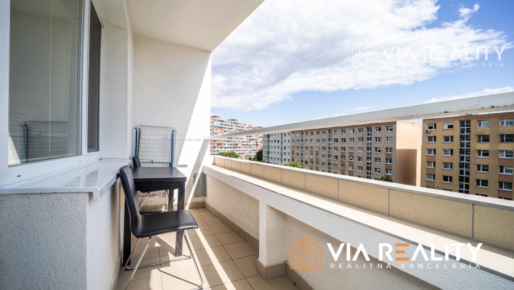 Garsónka s loggiou, prenájom, Blagoevova, Petržalka, Bratislava