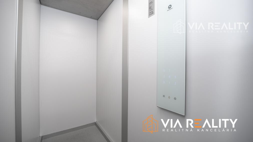 PREDAJ  2-izbový apartmán s 2 balkónmi, novostavba, Tomášikova, Bratislava - Ružinov