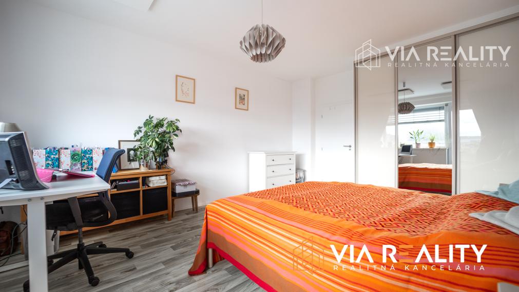 PREDAJ  2-izbový apartmán s 2 balkónmi, novostavba, Tomášikova, Bratislava - Ružinov