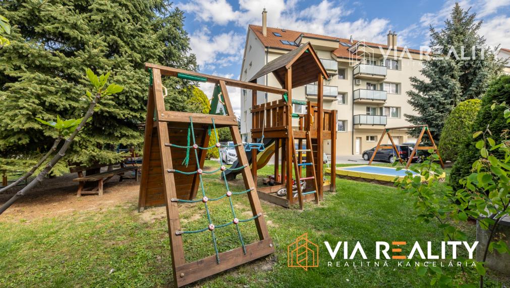 4-izbový mezonet s garážou, pivnicou a balkónom, Podunajská ul., Bratislava – Podunajské Biskupice