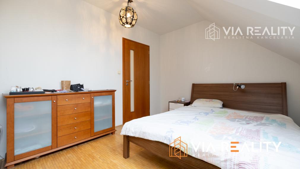 4-izbový mezonet s garážou, pivnicou a balkónom, Podunajská ul., Bratislava – Podunajské Biskupice