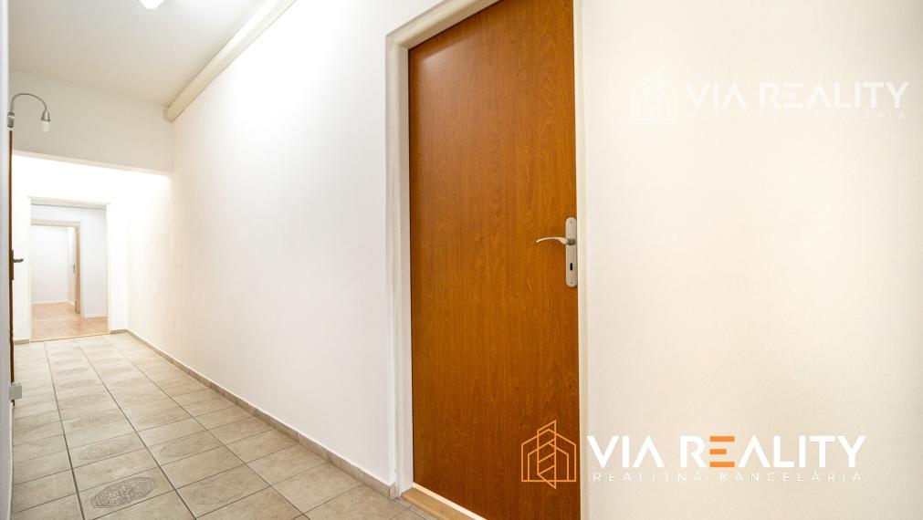Na prenájom: Klimatizovaná kancelária 36 m² – Kopčianska, Petržalka, Bratislava