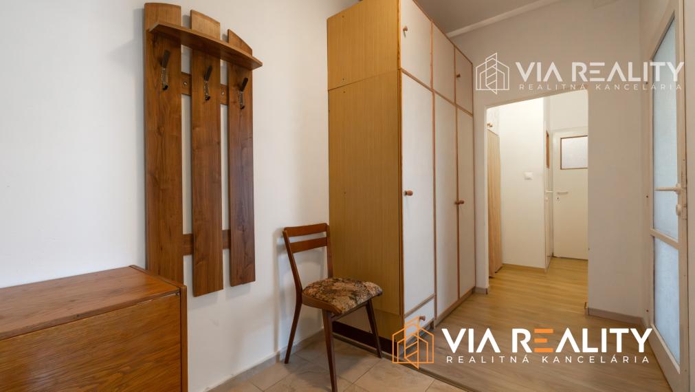 Predaj 1-izbového bytu s potenciálom na 2-izbový – Svidnícka, Bratislava, Ružinov