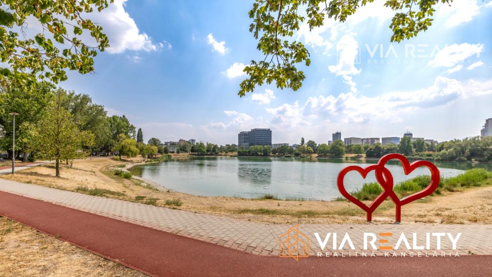 Predaj 1-izbového bytu s potenciálom na 2-izbový – Svidnícka, Bratislava, Ružinov