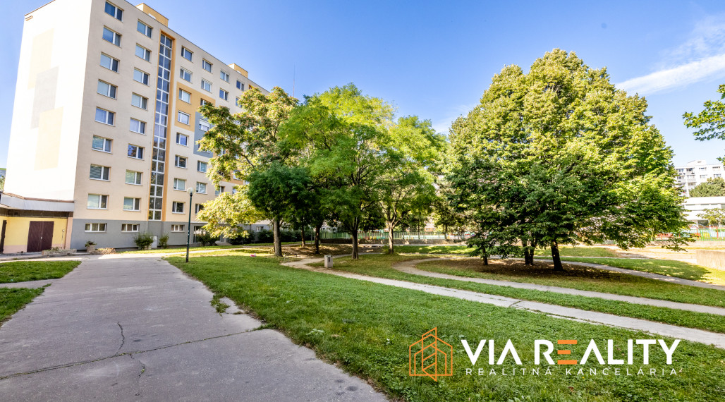 REZERVOVANÉ 3-izbový byt, balkón, prenájom, Jasovská, Bratislava - Petržalka