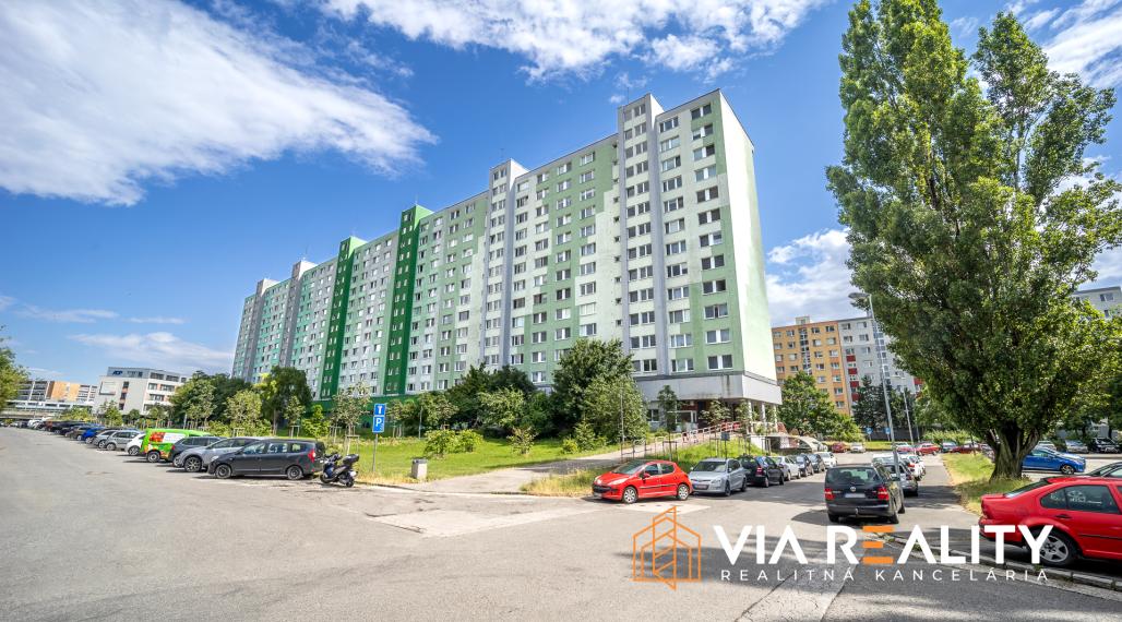 Garsónka s loggiou, prenájom, Blagoevova, Petržalka, Bratislava