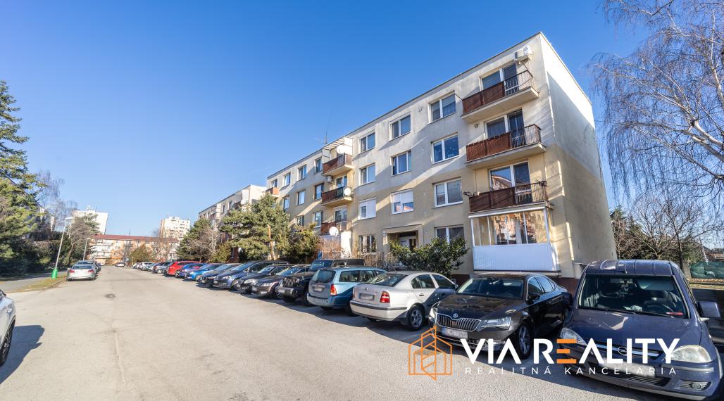 3-izbový byt, balkón, prenájom, Bystrická, Pezinok