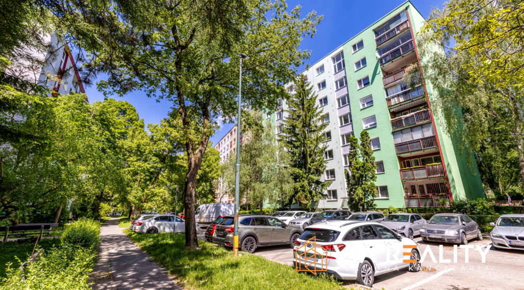 3-izbový byt na predaj, loggia, pôvodný stav, Studenohorská, Lamač, Bratislava