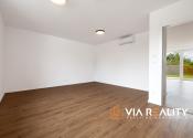 3-izbový byt v rodinnom dome, záhrada, 2x parking, novostavba, klimatizácia, fotovoltaické panely, predaj, Dunajská Lužná - fotografia 12