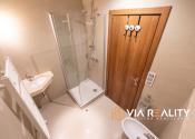 Predaj nadštandardného 2-izbového bytu s parkovaním – Dunajská, Staré Mesto - fotografia 18