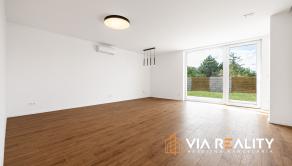 3-izbový byt v rodinnom dome, záhrada, 2x parking, novostavba, klimatizácia, fotovoltaické panely, predaj, Dunajská Lužná - fotografia 8