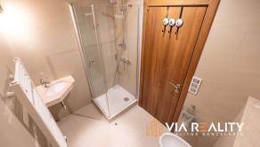 Predaj nadštandardného 2-izbového bytu s parkovaním – Dunajská, Staré Mesto - fotografia 18