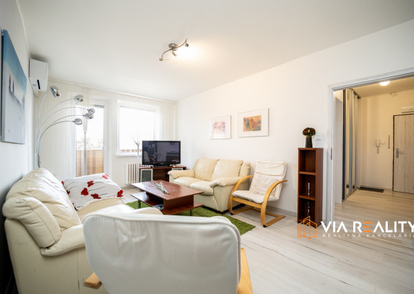 PREDANÉ 3-izbový byt s loggiou, klíma, bezproblémové parkovanie, predaj, Stupava