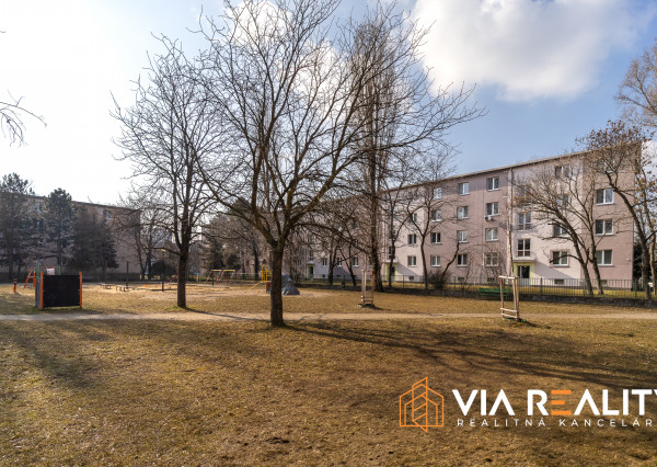 PREDANÉ 2-izbový byt, predaj, Smolnícka, Ružinov - Štrkovec