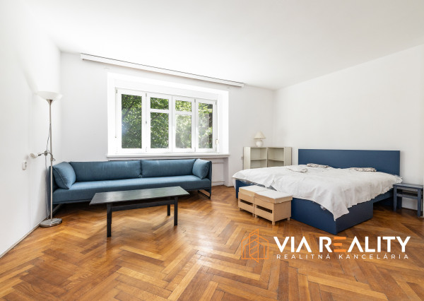 1-izbový byt na prenájom, Chorvátska 1, Staré Mesto, Bratislava