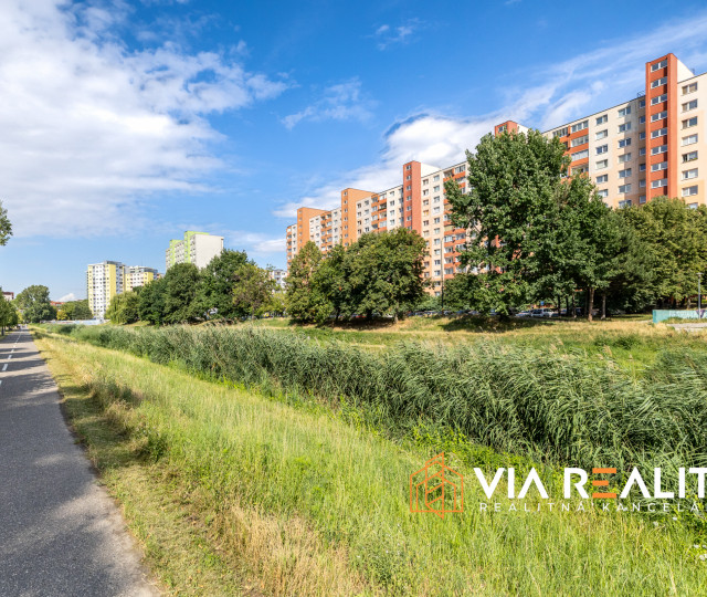 REZERVOVANÉ 2-izbový byt, prenájom, Lachova, Bratislava - Petržalka