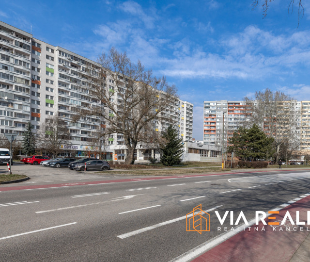 1-izbový byt s pivnicou, predaj, Fedinova, Bratislava - Petržalka