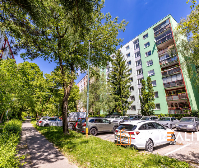 3-izbový byt na predaj, loggia, pôvodný stav, Studenohorská, Lamač, Bratislava