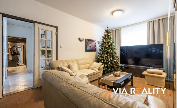 PREDANÉ - 4-izbový byt na predaj, Jána Smreka 9, Devínska nová Ves, Bratislava - fotografia 1