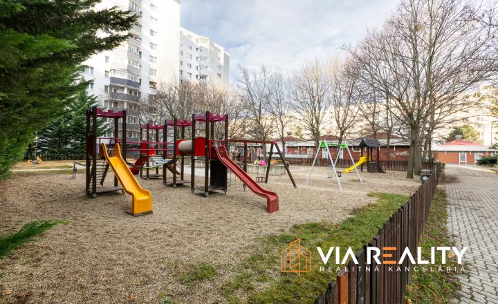 PREDANÉ - 4-izbový byt na predaj, Jána Smreka 9, Devínska nová Ves, Bratislava - fotografia 19