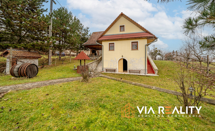 Rekreačný dom s vínnou pivnicou – Stará Hora, Sebechleby