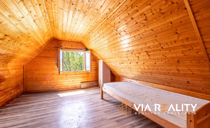 Rekreačný pozemok so zrubom (chatou) a vinohradom, 4122 m² – Modra - fotografia 9